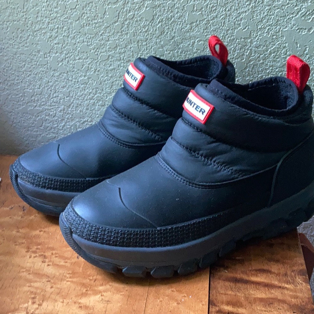 Hunter insulated boots /booties.